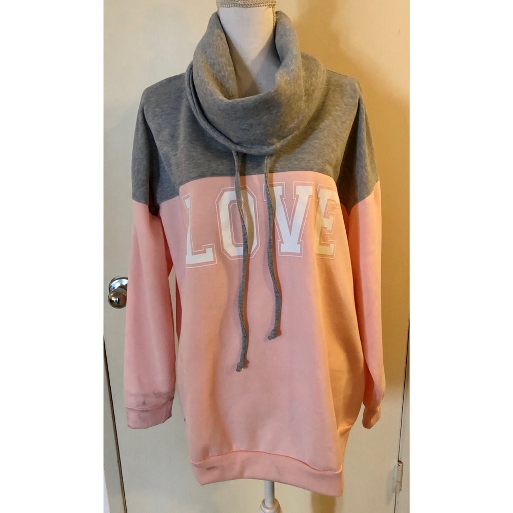 NWOT. Self Esteem Plus Size LOVE Fleece Sweatshirt